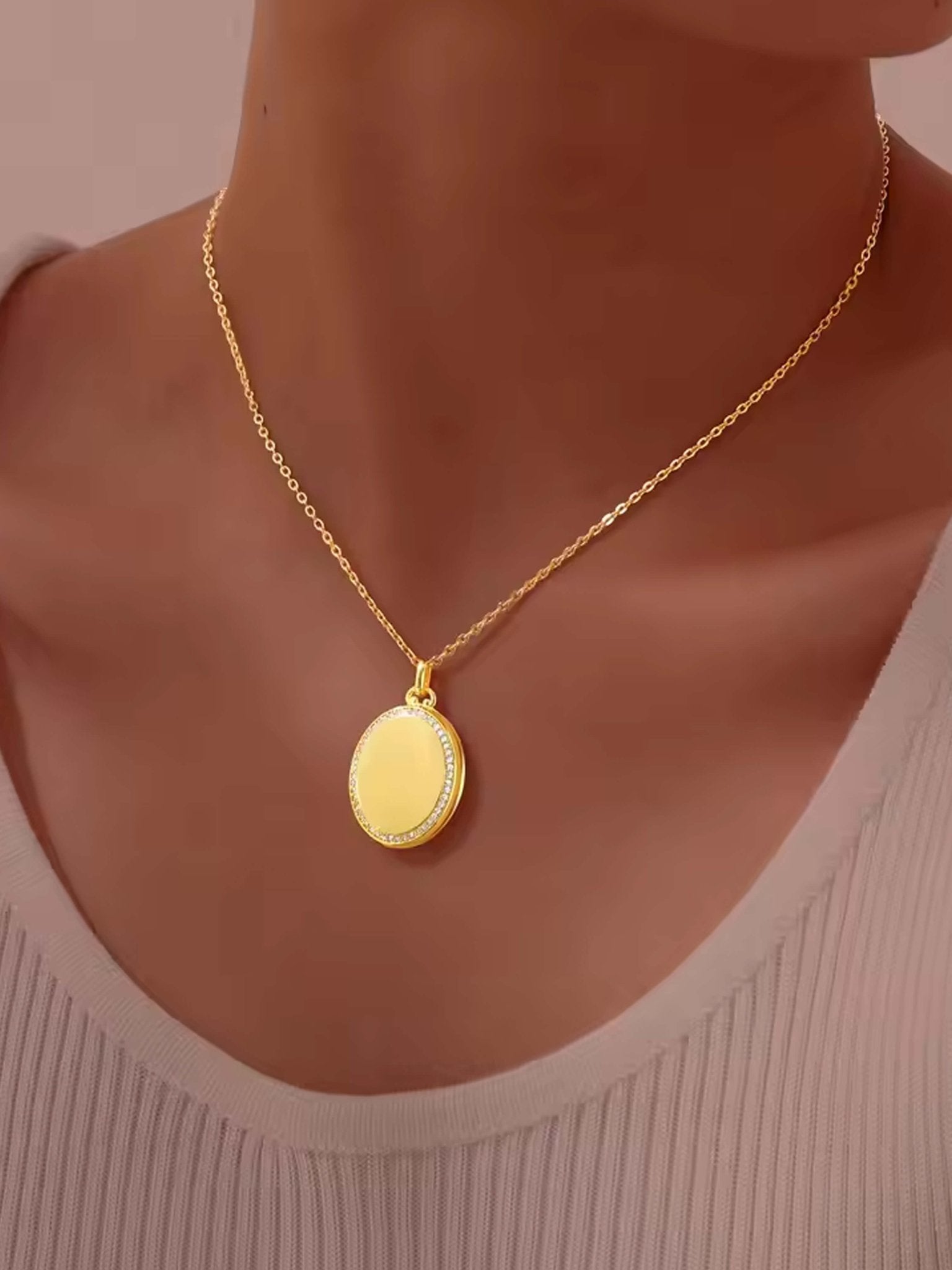 ZEYA - Faye Locker Necklace