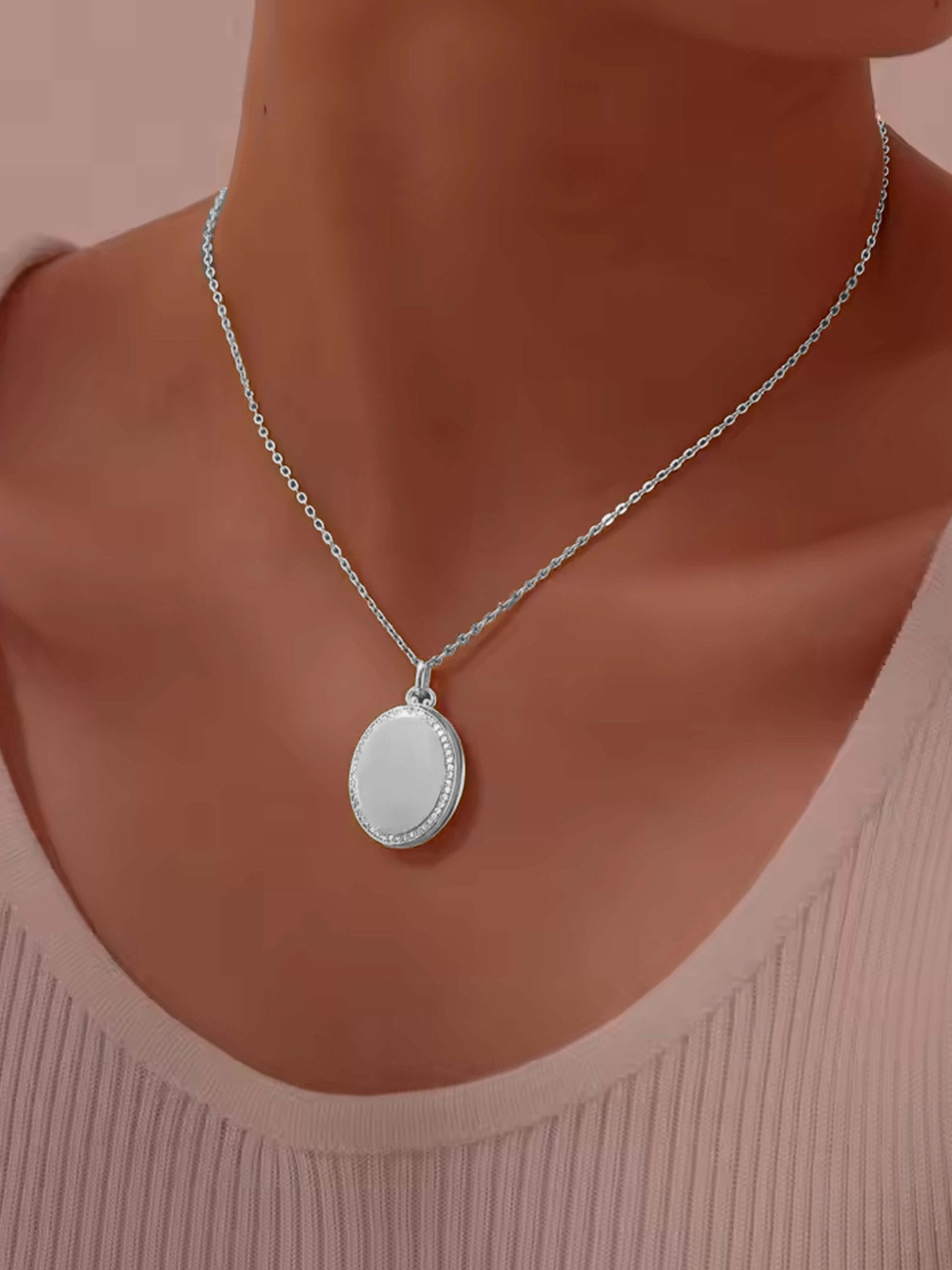 ZEYA - Faye Locker Necklace