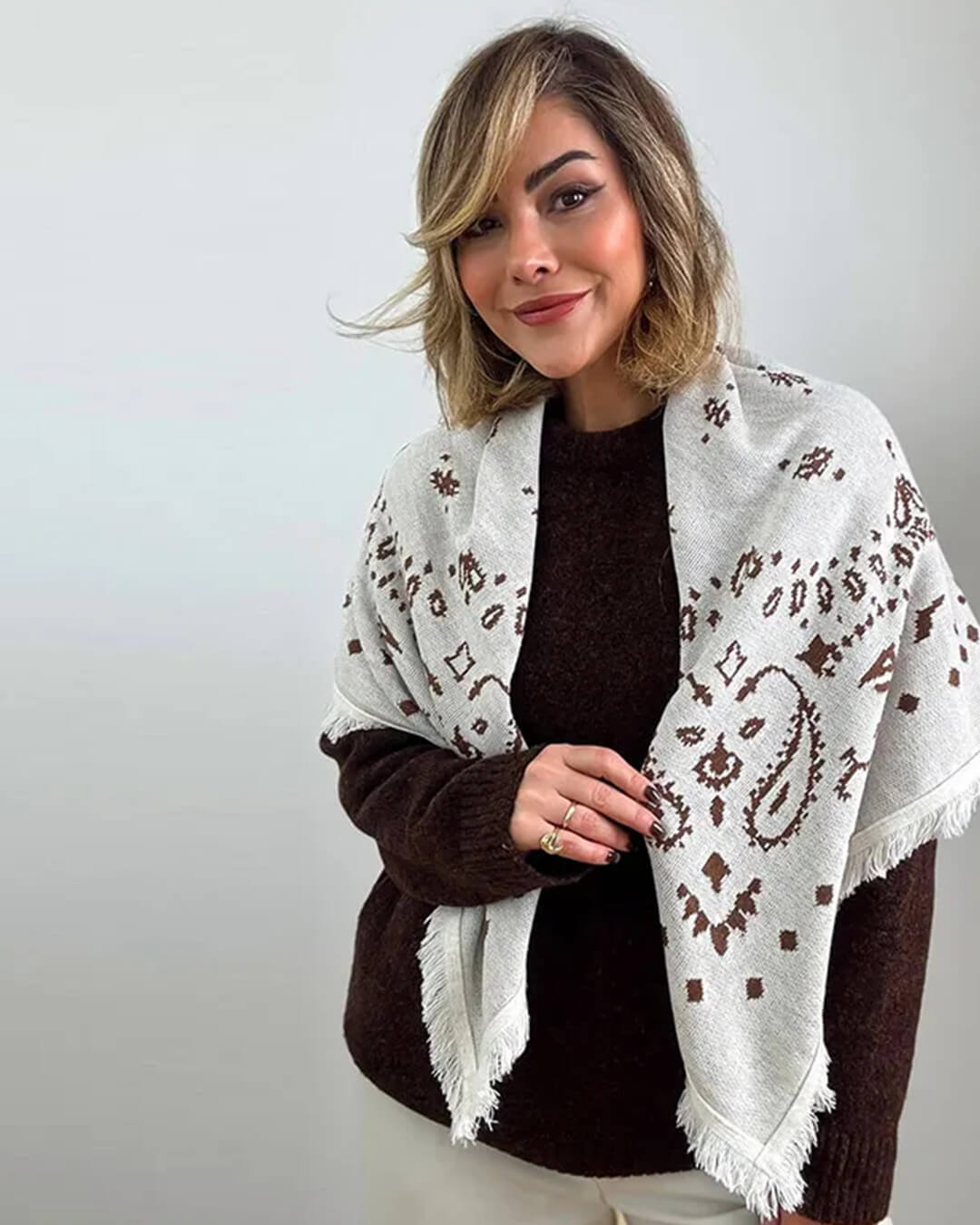 ZEYA - Terry Knitted Fringed Square Scarf