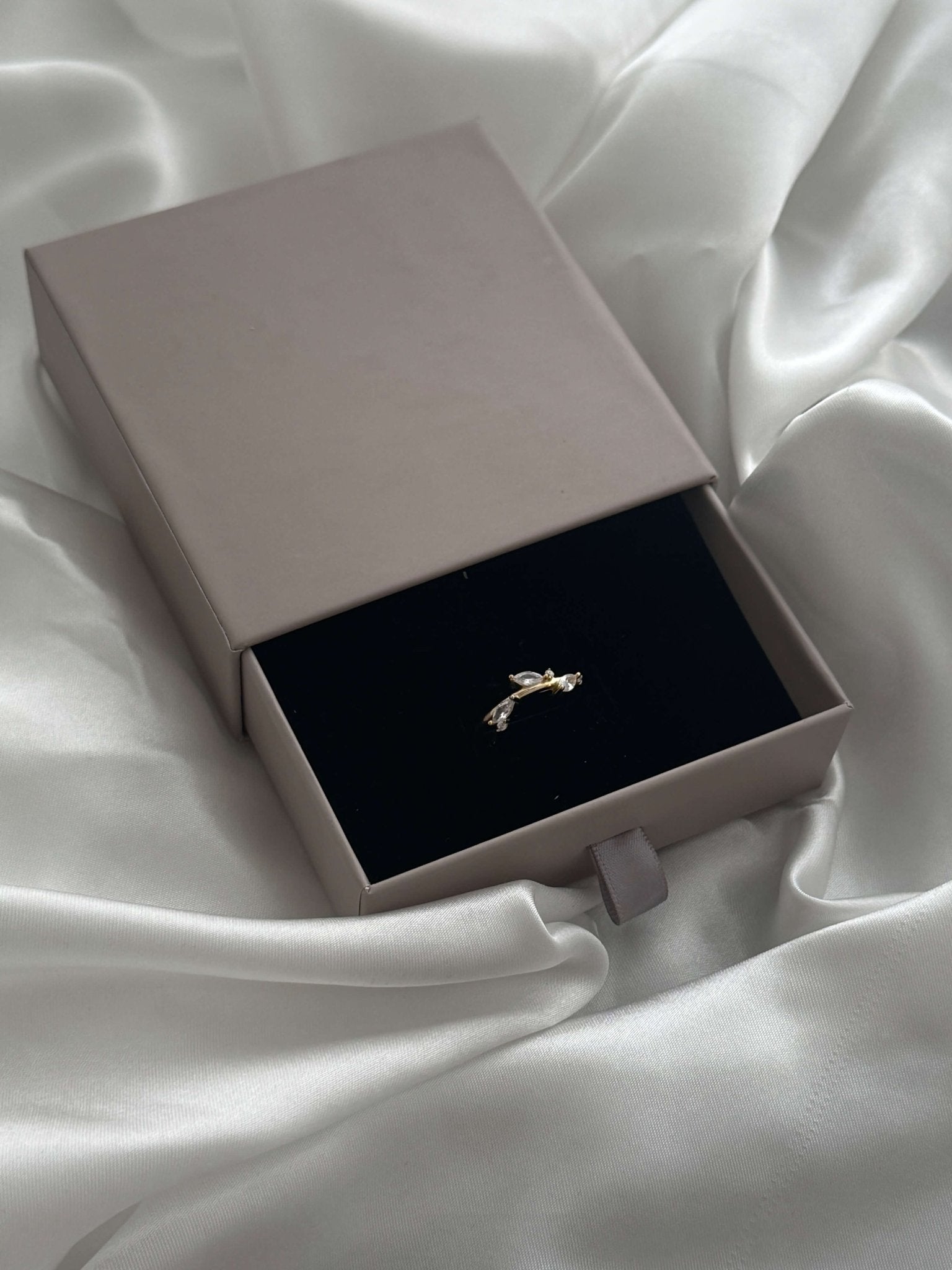 ZEYA - Vanya Ring